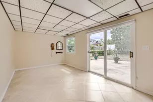 2S170 Stratford Rd, Glen Ellyn, IL 60137 - Photo 7