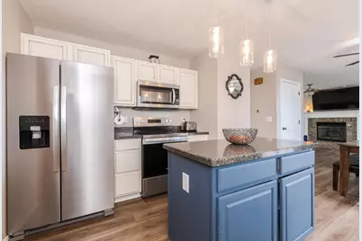 404 Delane Drive, Heyworth, IL 61745 - Photo 9