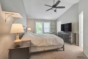 125 Chestnut Hills Cir, Burr Ridge, IL 60527 - Photo 13