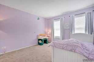 125 Chestnut Hills Cir, Burr Ridge, IL 60527 - Photo 15