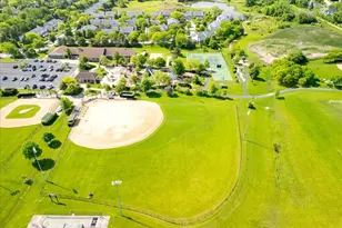 125 Chestnut Hills Cir, Burr Ridge, IL 60527 - Photo 23