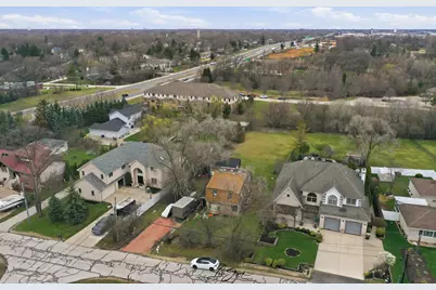 115 Hillside Lane, Burr Ridge, IL 60527 - Photo 3