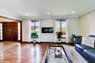 1147 185th St, Homewood, IL 60430 - Photo 5