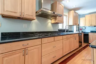 225 Stratford Rd, Des Plaines, IL 60016 - Photo 13