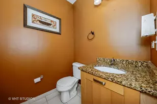 4453 S Berkeley Ave, Chicago, IL 60653 - Photo 13