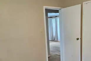 124 Peach St, Park Forest, IL 60466 - Photo 7