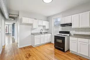 956 N Trumbull Ave, Chicago, IL 60651 - Photo 5