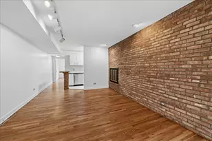 805 W Oakdale Ave, Chicago, IL 60657 - Photo 3