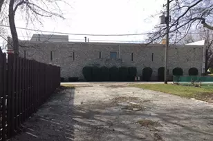 725 E 152nd St, Phoenix, IL 60426 - Photo 13