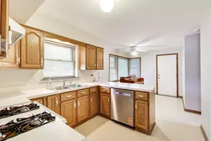 10108 Kilpatrick Ave, Oak Lawn, IL 60453 - Photo 13