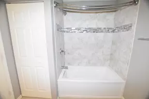 [Address not provided], Orland Park, IL 60462 - Photo 33