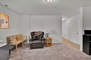 3S547 Everton Dr, Warrenville, IL 60555 - Photo 17