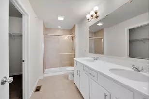 3S547 Everton Dr, Warrenville, IL 60555 - Photo 13