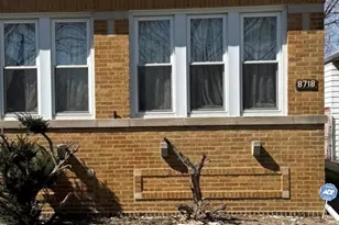 8718 S Euclid Ave, Chicago, IL 60617 - Photo 1