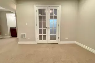 2801 N Seminary Ave, Chicago, IL 60657 - Photo 15