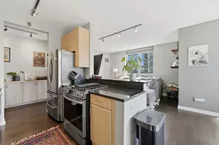 200 W Grand Ave, Chicago, IL 60654 - Photo 7