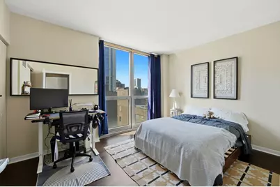 200 W Grand Avenue #903, Chicago, IL 60654 - Photo 17