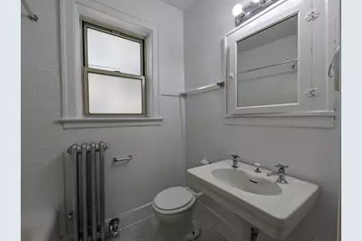 2536 N Sawyer Avenue #205, Chicago, IL 60647 - Photo 5