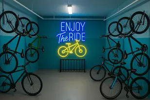 4180 N Marine Dr, Chicago, IL 60613 - Photo 9