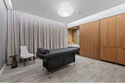 211 N Harbor Drive #1401, Chicago, IL 60601 - Photo 27