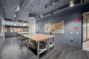 211 N Harbor Dr, Chicago, IL 60601 - Photo 33