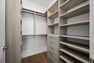 211 N Harbor Dr, Chicago, IL 60601 - Photo 19