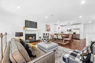 3625 N Lakewood Ave, Chicago, IL 60613 - Photo 3