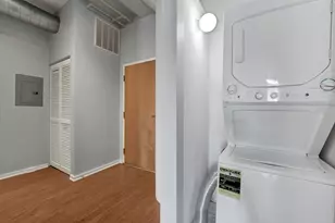 1525 S Sangamon St, Chicago, IL 60608 - Photo 25