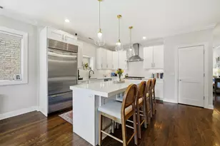 843 W Fletcher St, Chicago, IL 60657 - Photo 9