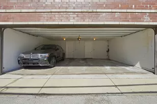 843 W Fletcher St, Chicago, IL 60657 - Photo 45