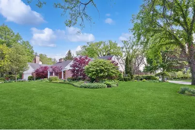 2407 Iroquois Road, Wilmette, IL 60091 - Photo 31