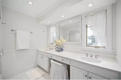 2407 Iroquois Road, Wilmette, IL 60091 - Photo 19