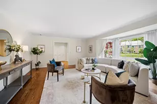 2407 Iroquois Rd, Wilmette, IL 60091 - Photo 7