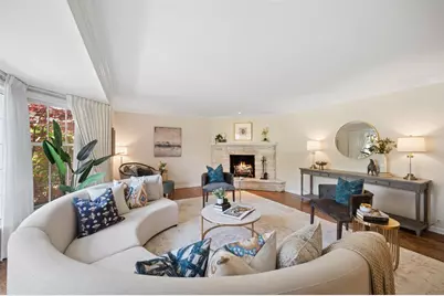 2407 Iroquois Road, Wilmette, IL 60091 - Photo 9