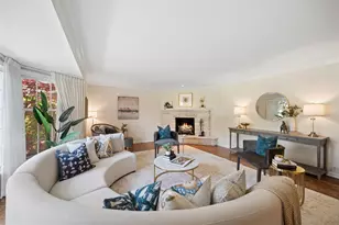 2407 Iroquois Rd, Wilmette, IL 60091 - Photo 9