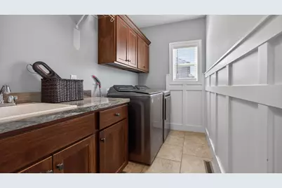 8 Flint Court, Bloomington, IL 61705 - Photo 17