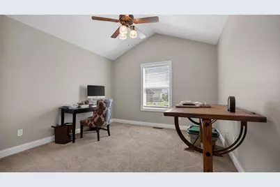 8 Flint Court, Bloomington, IL 61705 - Photo 33