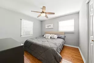 581 Charing Cross Rd, Elk Grove Village, IL 60007 - Photo 13