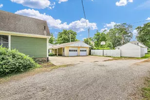 464 S Independence St, Monticello, IL 61856 - Photo 27