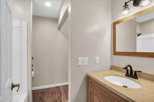 464 S Independence St, Monticello, IL 61856 - Photo 17