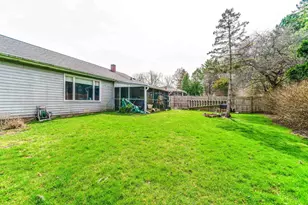 1009 Hampton Ct, McHenry, IL 60050 - Photo 15