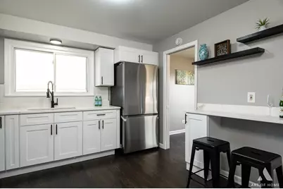 14024 S Saginaw Avenue, Burnham, IL 60633 - Photo 7