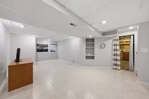 7770 Bristol Park Dr, Tinley Park, IL 60477 - Photo 35