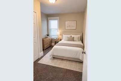 137 N East Avenue, Aurora, IL 60505 - Photo 9