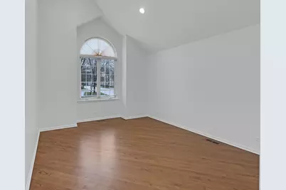 141 Manchester Court, Buffalo Grove, IL 60089 - Photo 17