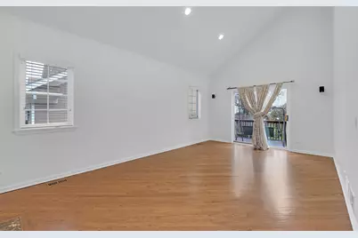 141 Manchester Court, Buffalo Grove, IL 60089 - Photo 13