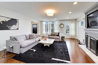 274 N Oak Street, Elmhurst, IL 60126 - Photo 3