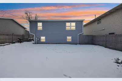 410 W Riverside Drive, Lakemoor, IL 60051 - Photo 21