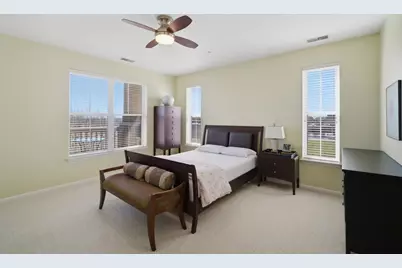 [Address not provided], Northbrook, IL 60062 - Photo 13