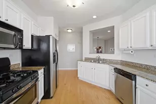 [Address not provided], Northbrook, IL 60062 - Photo 11